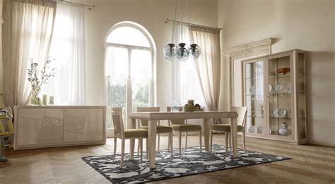 Camera letto modo10 collezione domino in noce canaletto composta da gruppo comò e comodini con piedini, letto modello butterfly con testata e giroletto camera da letto domino dimensioni: Modo 10 - Collezione Decor | Idea di decorazione, Arredamento moderno soggiorno, Interni camera ...