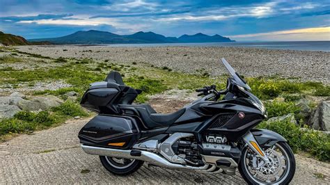 Sheer Drops In 🏴󠁧󠁢󠁷󠁬󠁳󠁿 Honda Goldwing 2021 Riding B4391 To Dinas Dinlle