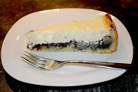 Zutaten für 6 portionen topfen, kokosmehl, kakaopulver, flohsamenschalen und backpulver dazugeben und 10 sek./stufe 3 verrühren. Topfen (Quark) - Mohn - Kuchen mit Birnen von Christine_R ...