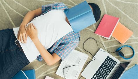 Contoh kalimat itu bukanlah kalimat yang efektif karena terdapat kata para dan diikuti dengan siswa dan siswi kalimat efektif memiliki susunan spok yang tidak membingungkan meski terkadang tidak selalu dalam beberapa kondisi tertentu, keterangan juga dapat diletakkan pada awal kalimat untuk. Definisi & Contoh Kalimat SPOK dalam Bahasa Indonesia ...