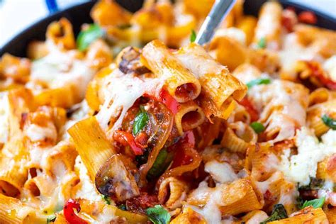 With the weather getting chillier, it seemed the perfect time to. Vegetarian Noodle Casserole / Cheesy Vegetable Pasta Bake - Feasting Is Fun - But so many of ...