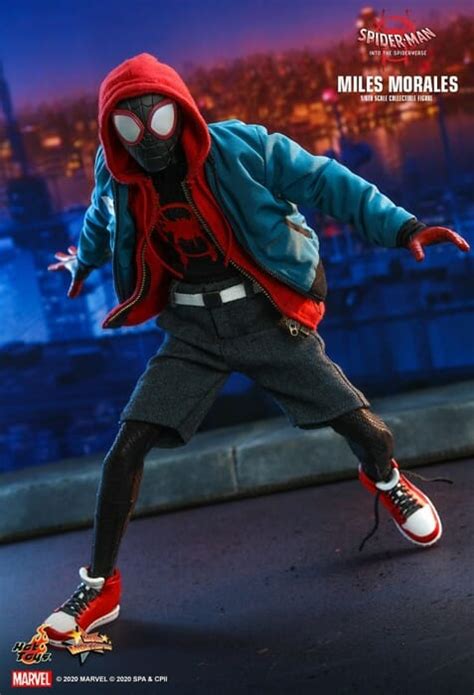 Hot Toys Spider Man Into The Spider Verse Miles Morales 16 Scale