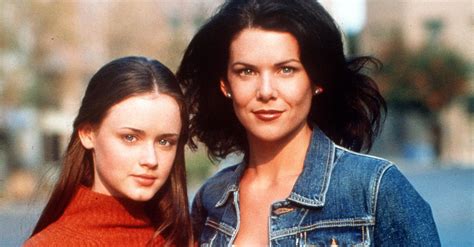 'Gilmore Girls' Reportedly Making 1,400% More Per Episode Than In Their Early Days | HuffPost