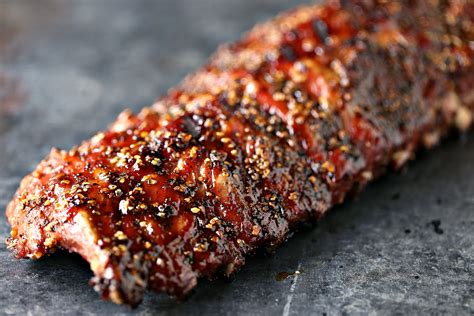 Check out how to crank out some great smoky bbq ribs on a propane grill. Easy Grilled Honey-Garlic Ribs