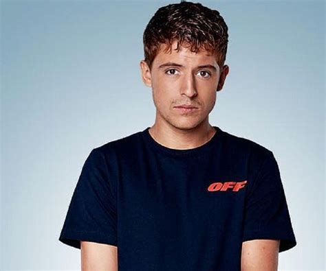 Lil kleine (rapper) was born on the 15th of october, 1994. Lil' Kleine (Jorik Scholten) - Bio, Facts, Family Life of Dutch Rapper