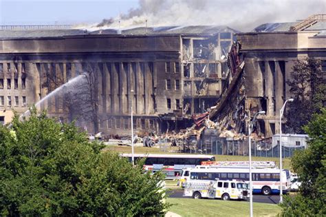 Photos Of 911 And Its Aftermath To Mark The 20 Year Anniversary Cbs News