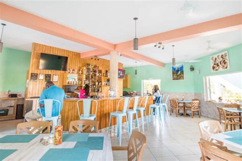Mr Groupers Restaurant Visit Turks And Caicos Islands