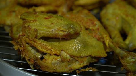 Nasi uduk betawi & nasi kuning. Nasi Kuning Padang Yummy - YouTube