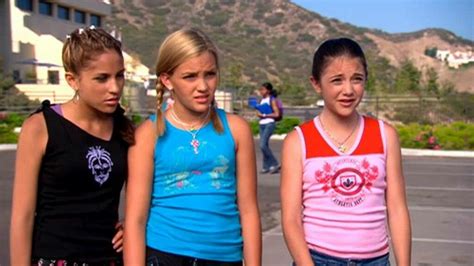 Pin By Abigail Daffinson On Style Decades Zoey 101 Episodes Nickelodeon Fashion