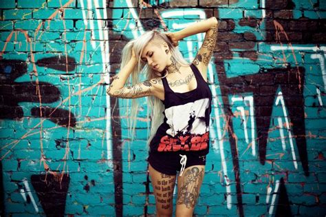 Woman Sidecut Tattoo Blonde Graffiti Armpits Sara Fabel Wallpaper Girls Wallpaper Better