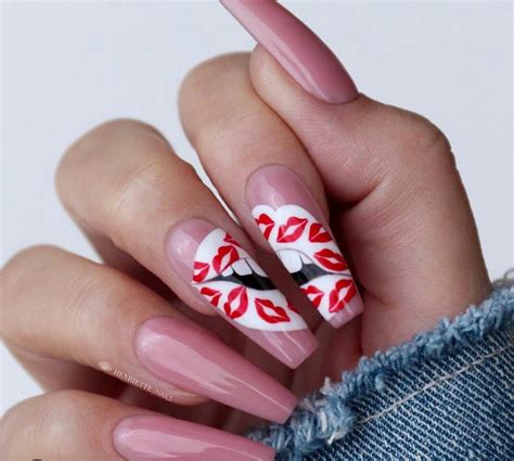 Another popular shape for long nails will be coffin of course. 30+ Fabulous Winter Coffin Nail Designs For 2020 - The ...