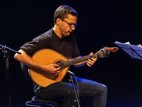 Salon dekorasyonunuzu tamamlayan şık şamdan modelleri, farklı model seçenekleri ile bernardo koleksiyonunda yer buluyor. Bernardo Couto - Museu do Fado