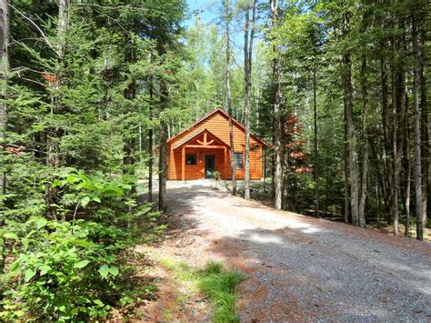 Our most recent vermont cabin camping adventure took us to ridge cabin, nestled in the i highly recommend cabin camping at the merck forest cabins for your next outdoor vacation in vermont. Vermont Cabin | Green Mountain National Forest | Glamping Hub