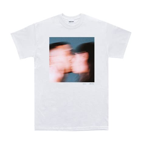 Ed avrai visto, mille posti, mille storie così, mille volti, ed avrai visto mille cose in più di me, ma niente sarà più com'è, come nelle favole. T-shirt + Poster "Mille Cose" - Mecna