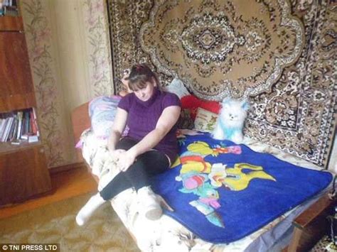 russian singletons pose for cringe worthy profile pictures daily mail online