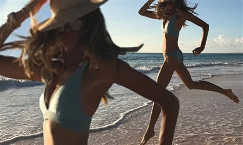 Elle Macpherson Flaunts Figure In Bikini Instagram Snap Daily Mail Online Hot Sex Picture