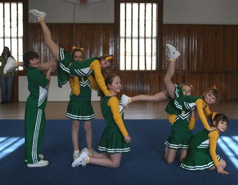 Too Cute Junior Peewee Pyramid Cheer Stunts Cheerleading Stunt