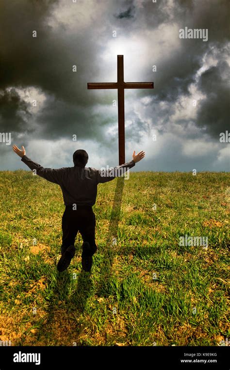 Man On Knee Praying Hi Res Stock Photography And Images Alamy
