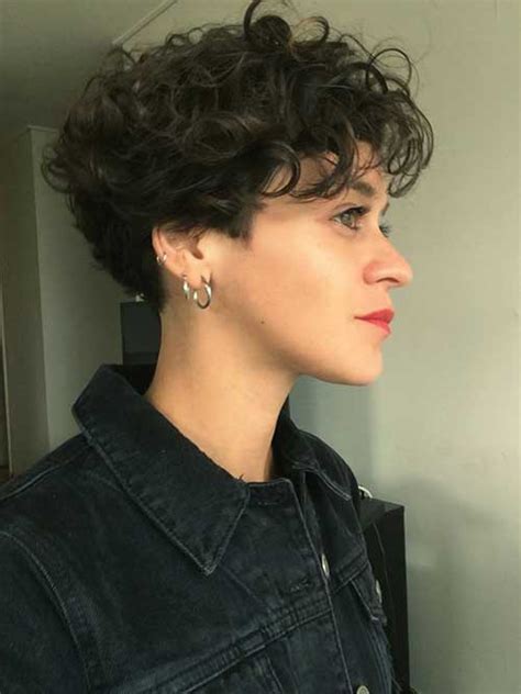 Curly shag shag haircuts, which typically hit at about the shoulders, feature lots of layers—which is a definite plus for curly hair. Different Curly Short Hairstyles Pictures | Short ...