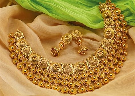 15 Modern Gold Necklace Designs In 30 Grams Styles At Life