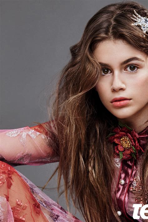 Kaia Gerber Reveals The Top Modeling Trick She Learned From Her Mom Cindy Crawford Kaia Gerber