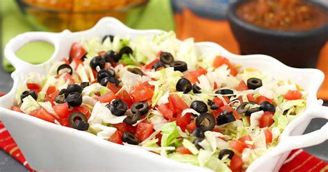 Top with the shredded lettuce, chopped tomato, and shredded cheese. 10 Best Taco Dip with Ground Beef Sour Cream and Cheese ...