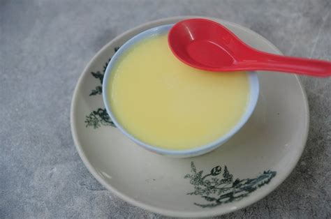 Smooth, slippery and soft, chinese steamed eggs requires minimum ingredients yet delivers a delicate look and flavour. 14 Delicious Chinese Desserts to Complement Your Meal ...