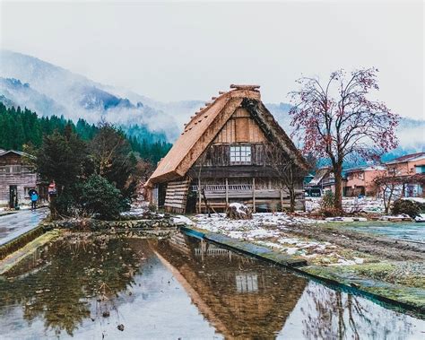 Visit Japan The Remote And Picturesque UNESCO Heritage Listed Villages Of Shirakawa Go And