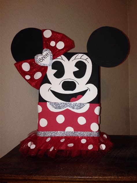 Minnie Mouse Valentine Box 2014 | Valentine school party, Valentine decorations, Valentine day boxes