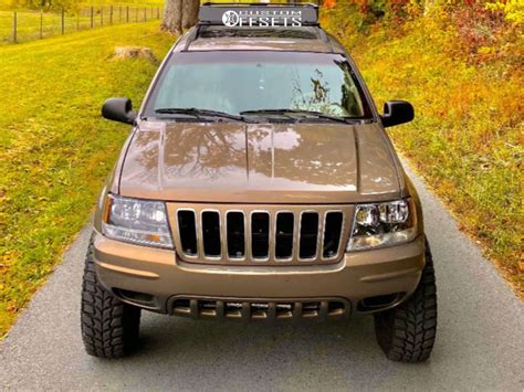 2002 Jeep Grand Cherokee Wheel Offset Aggressive 1 Outside Fender