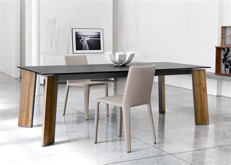 Shop online for wood, metal and brass pieces that give a modern feel in any room. How To Choose Best Modern Dining Table » InOutInterior