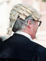 Why Do British Lawyers Wear Wigs Pictures