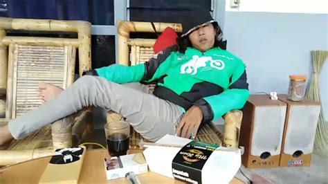 Check spelling or type a new query. Driver gojek makan mie hoon ngomong bahasa Thailand lucu - YouTube