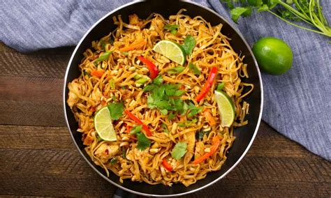 Maybe you would like to learn more about one of these? 20 Minute Easy Chicken Pad Thai Recipe (with Video) | TipBuzz
