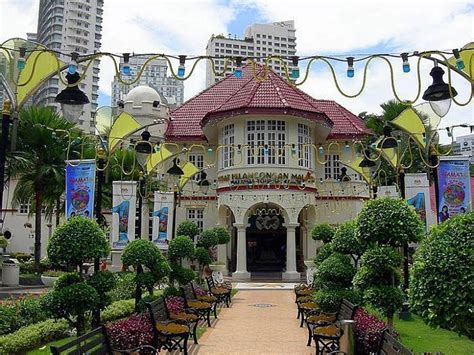 Sebagian besar tempat wisata di kuala lumpur berikut ini menerapkan protokol new normal kuala lumpur adalah pusat pemerintahan federal dan menjadi salah satu kota dengan perkembangan terpesat di malaysia. Tempat Menarik Di Kuala Lumpur (Terkini) | Bandaraya Maju ...