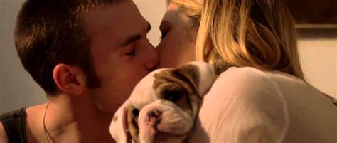 London Jessica Biel And Chris Evans Kissing With A Puppy YouTube