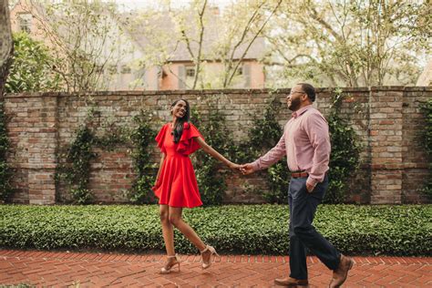 Boulevard Oaks Rice University Engagement — Romantic Elegant And