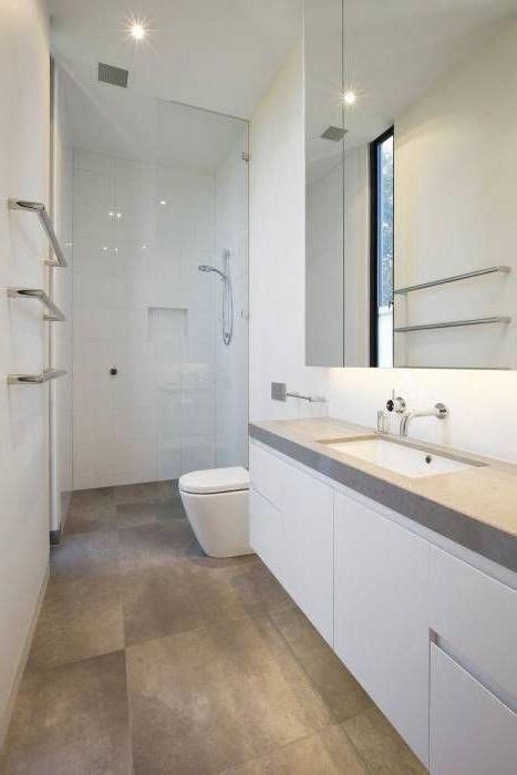 Narrow master bathroom floor plans #modernhomedecorbathroom