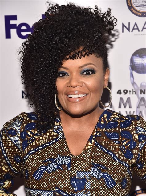 Yvette Nicole Brown As Aunt Sarah Lady And The Tramp Live Action