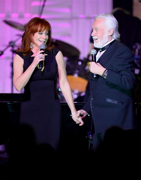 Reba Mcentire Says Kenny Rogers Saved My Sanity After Bands Plane Crash