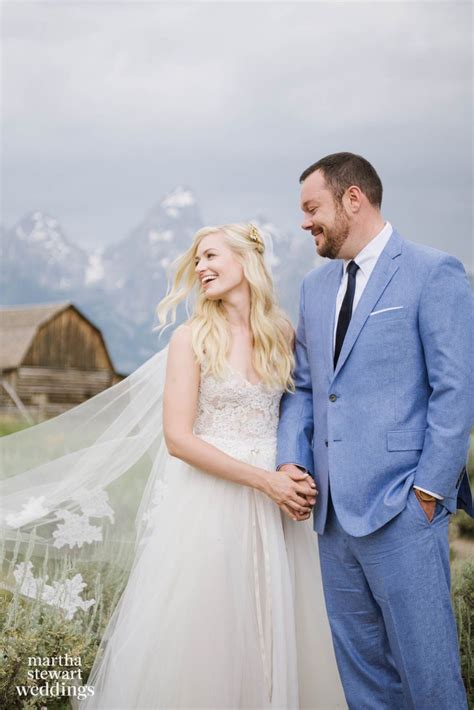 Beth Behrs Marries Michael Gladis See The Wedding Photo