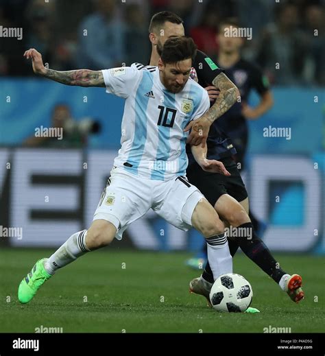 Lionel Messi Front Hi Res Stock Photography And Images Alamy