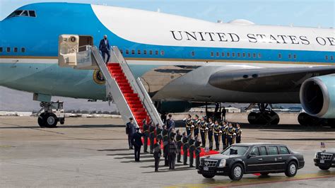 Transporting Us President In Worlds Most Secure Air Force One Plane Youtube