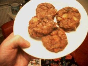 Season to taste and chill if you have time. Corned beef rissoles, another thrifty-but-tasty 1940's ration recipe http://rationingrevisited ...