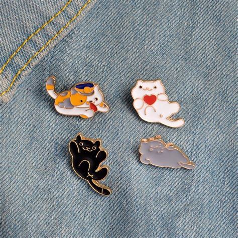 Kitty Cat Pins Aesthentials