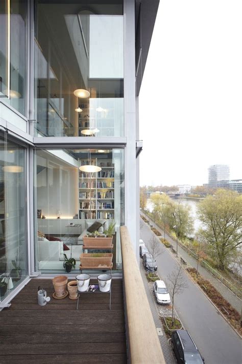 Wenn sie eine wohnung in frankfurt am main beziehen, müssen sie sich nach ihrem einzug grundsätzlich persönlich anmelden. Umbau Wohnung im Westhafen: B.A.S. Büro für Architektur ...