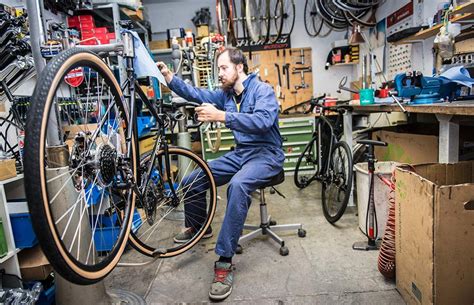 The most important thing about deciding which mountain bike to buy is to be realistic about your skills, goals, and where you ride. 9 of Vienna's best bike shops to pimp, buy, or repair your ...
