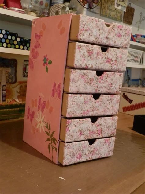 Thanks to lowe's for sponsoring this diy woodworking video! ♥ CHARITY CRAFTER! ♪♫♥: More decopatch and decoupage ...