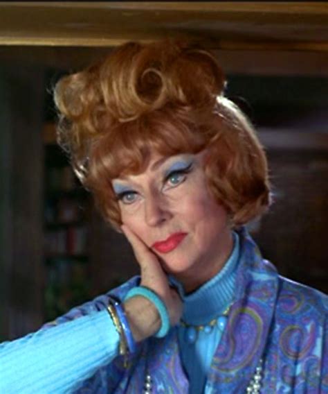 Agnes Moorehead Endora Agnes Moorehead Bewitching Endora Bewitched
