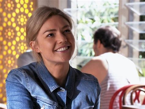 Home And Away On Tv Series 33 Episode 32 Channels And Schedules Uk